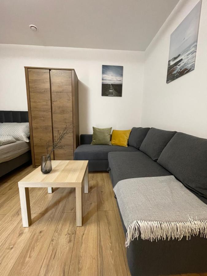 Route 7 Rooms Myślenice Buitenkant foto