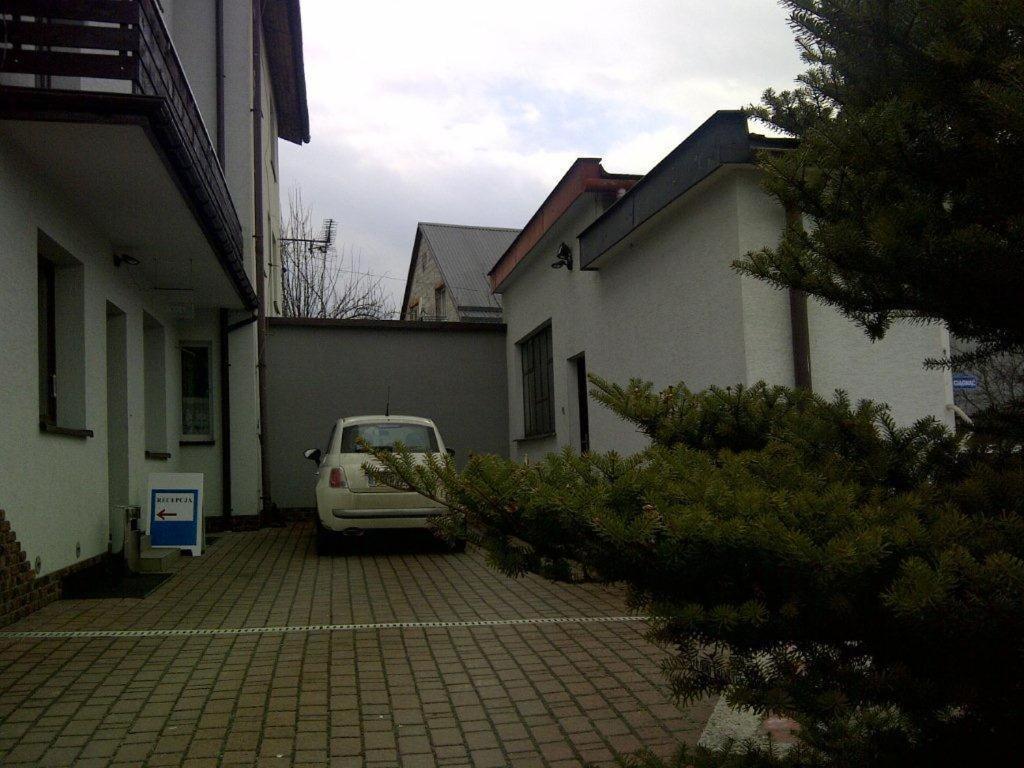 Route 7 Rooms Myślenice Buitenkant foto